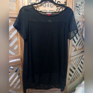 Vince Camuto Black Relaxed Sheer Shoulder Short Sleeve Tunic